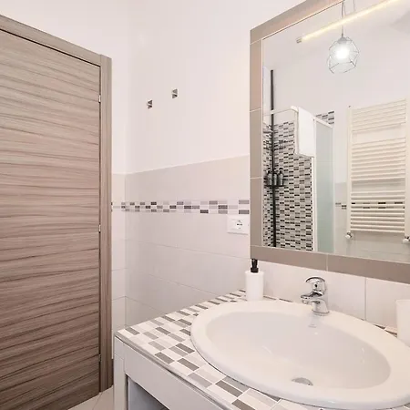 5 Fco Modern & Spacious, Free Parking Apartamento *