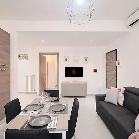 5 Fco Modern & Spacious, Free Parking * Fiumicino